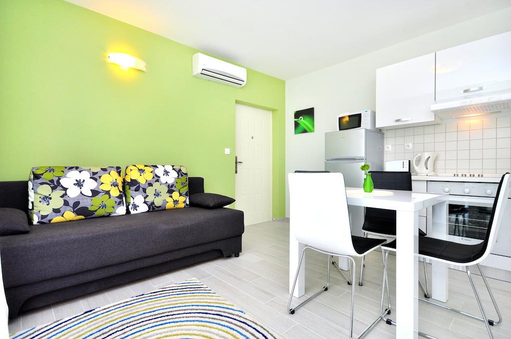 Apartments Sakal 트로기르 객실 사진